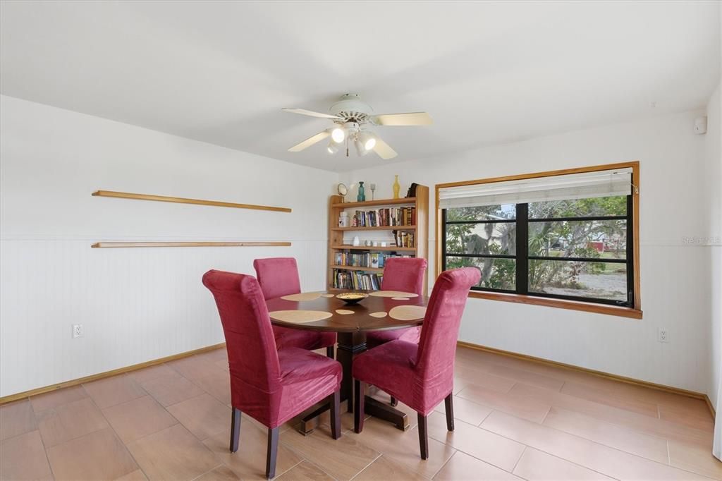 Dining room, Interior