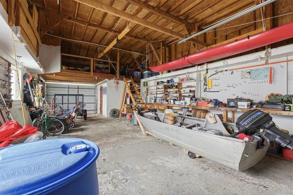 Garage, Interior, Wooden Beams, Wooden Ceilings