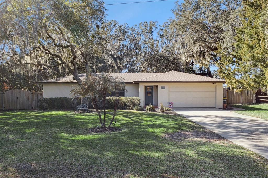 Attached, Backyard, Exterior, Facade, Ranch