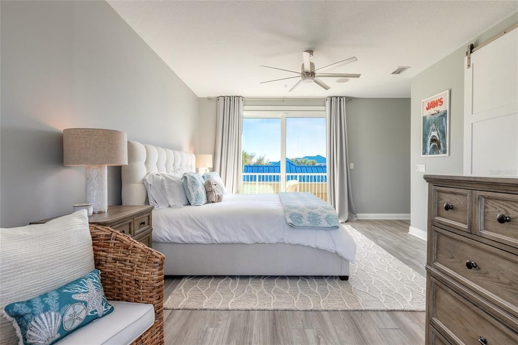 Bedroom, Interior, Water, Wood Texture Flooring