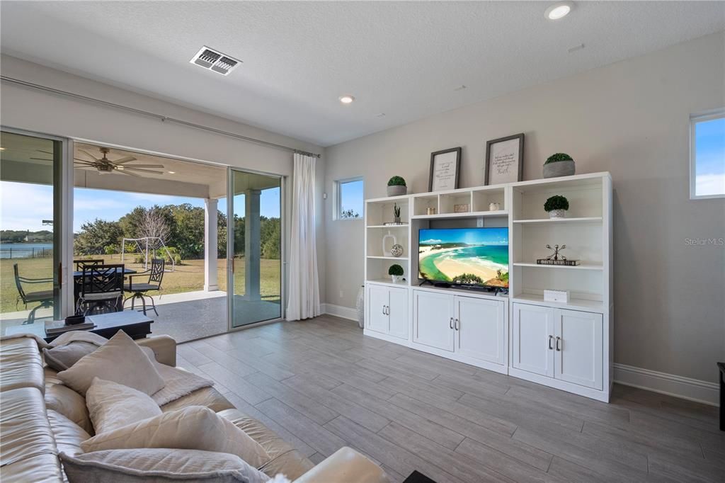 Interior, Living room, Recessed Lighting, Water, Wood Texture Flooring