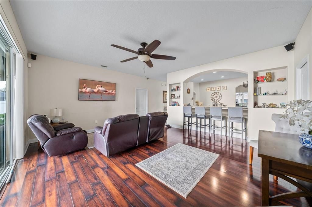 Interior, Recessed Lighting, Wood Texture Flooring