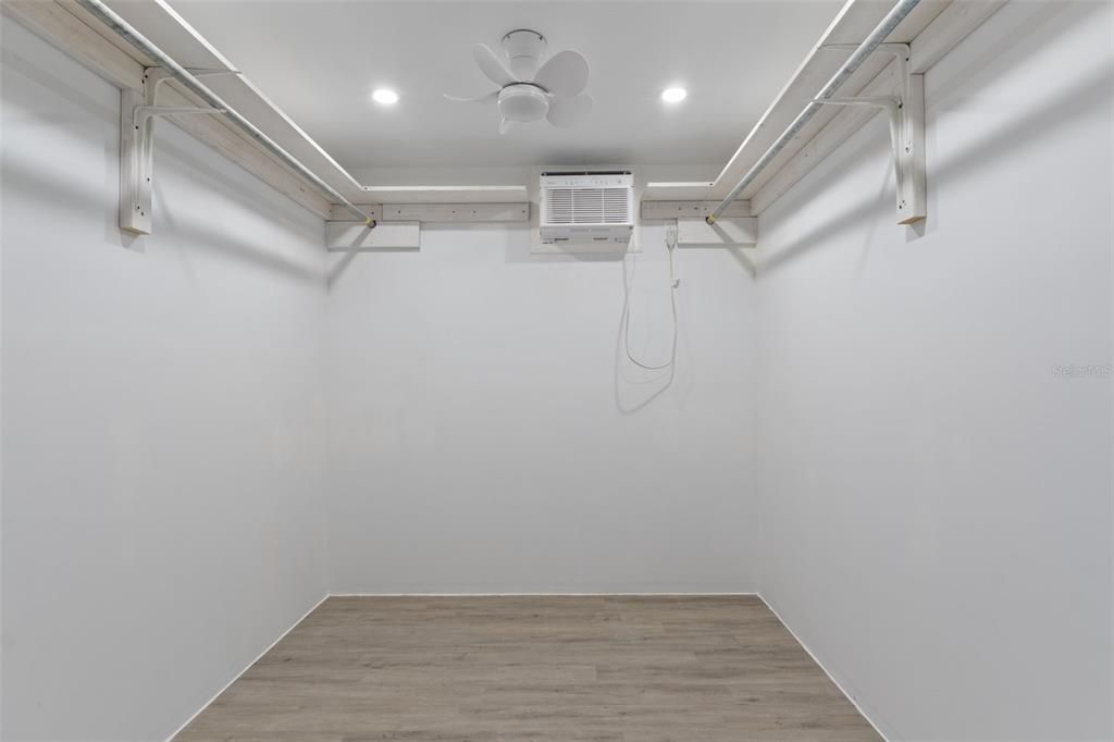 Interior, Recessed Lighting, Walk-in Closets, Wood Texture Flooring