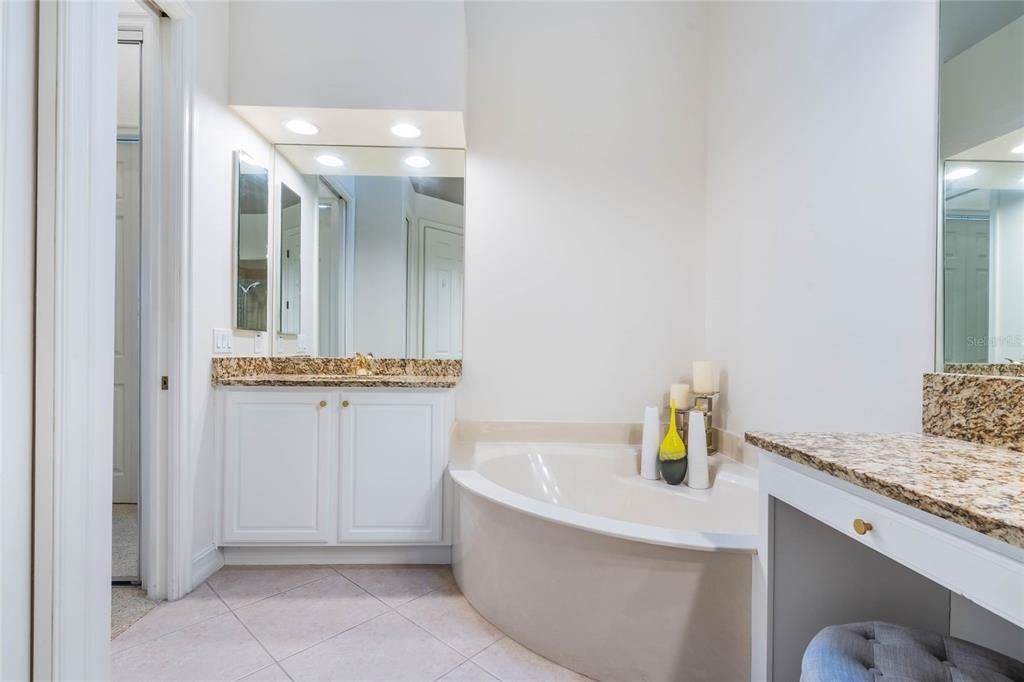 Bathroom, Free Standing Baths, Interior, Recessed Lighting