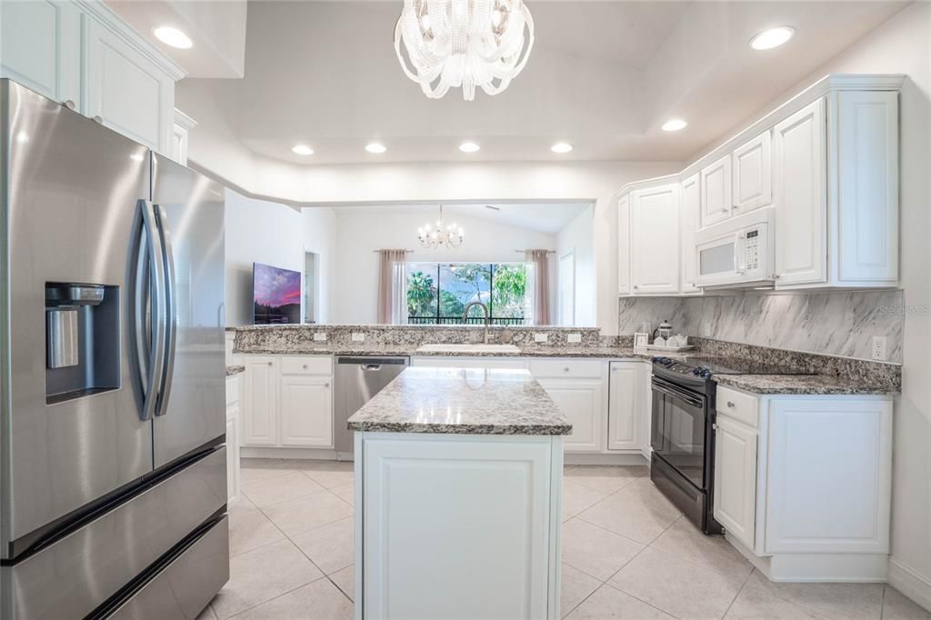 Chandelier, Interior, Kitchen, Recessed Lighting, Stainless Steel Appliances