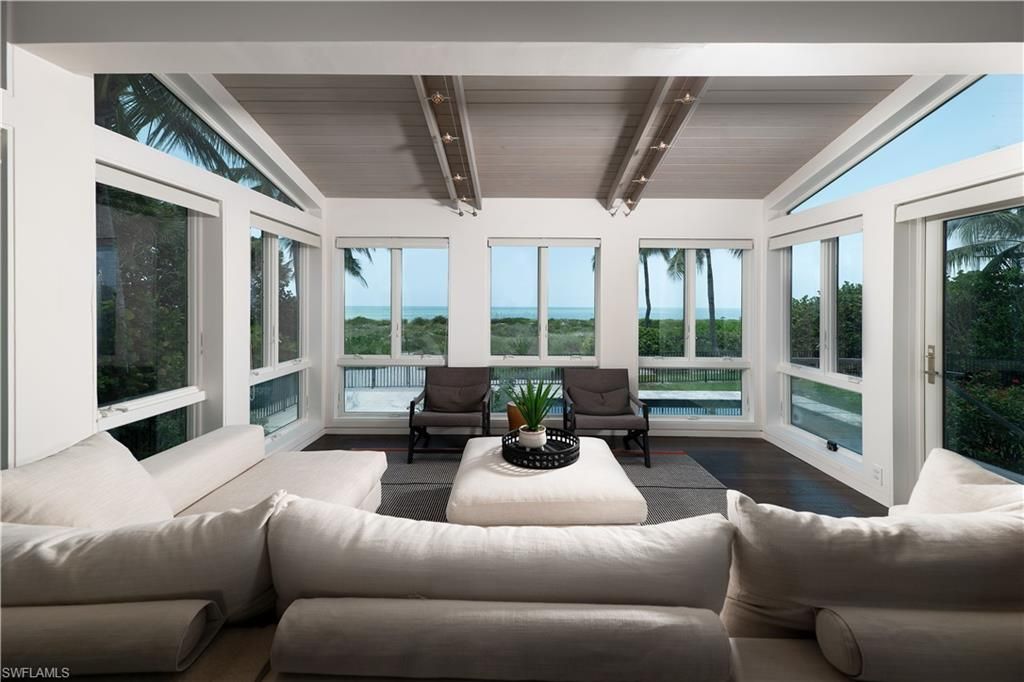 Interior, Living room, Sun Room, Wooden Beams, Wooden Ceilings, Wood Texture Flooring