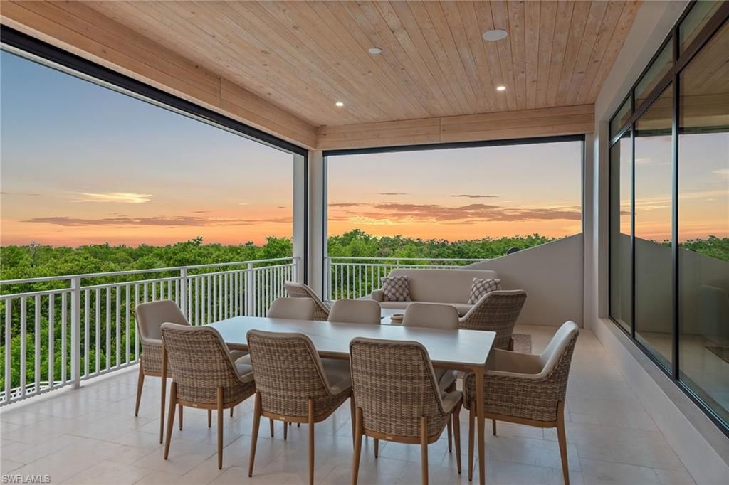 Interior, Recessed Lighting, Sun Room, Wooden Ceilings