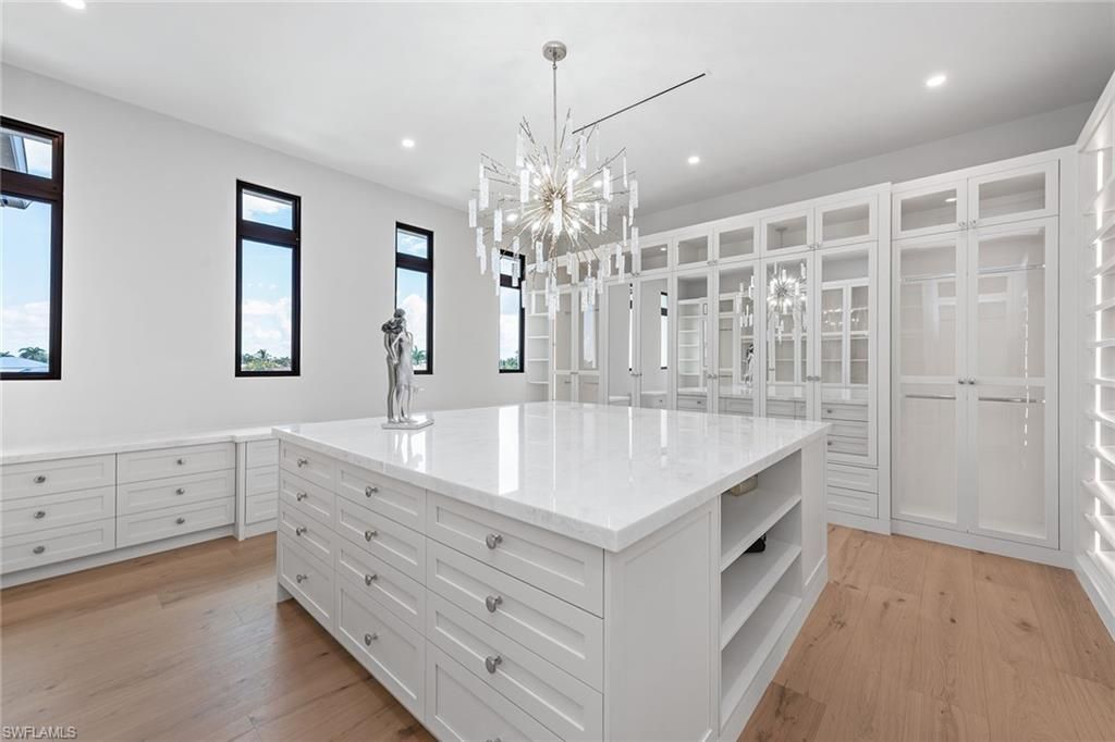 Interior, Pendant Lights, Recessed Lighting, Wood Texture Flooring