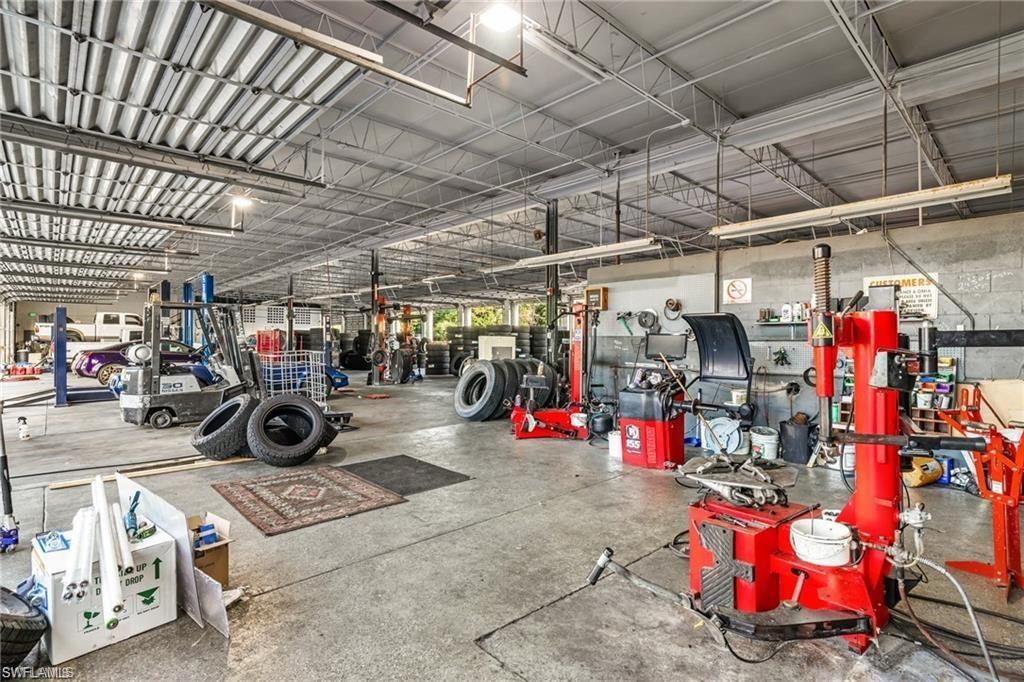 Fitness Equipment, Interior