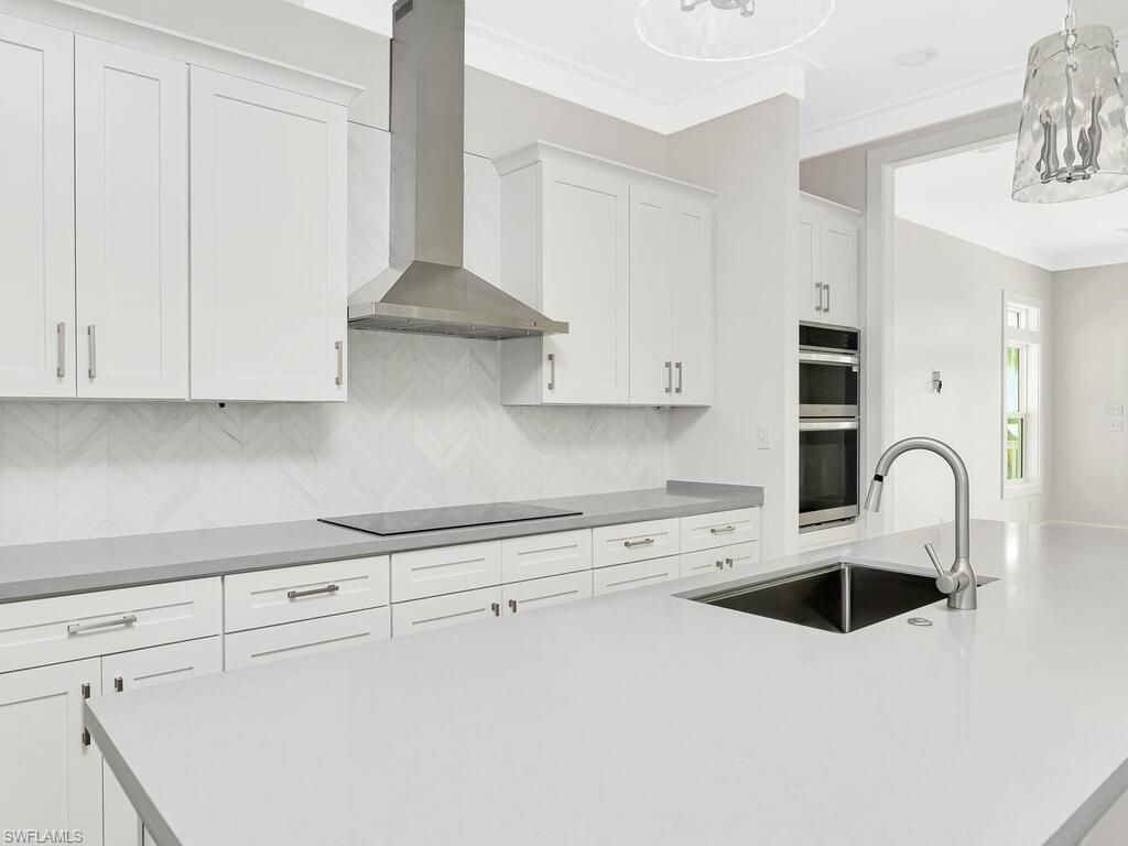 Interior, Kitchen, Pendant Lights, Stainless Steel Appliances