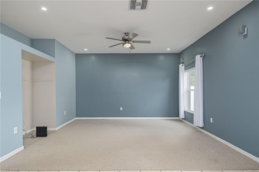 Empty room, Interior, Recessed Lighting