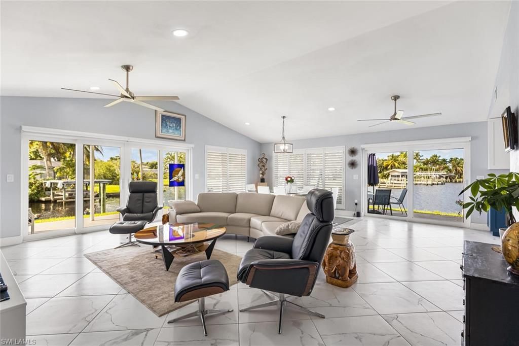Interior, Living room, Marble, Pendant Lights, Recessed Lighting, Water