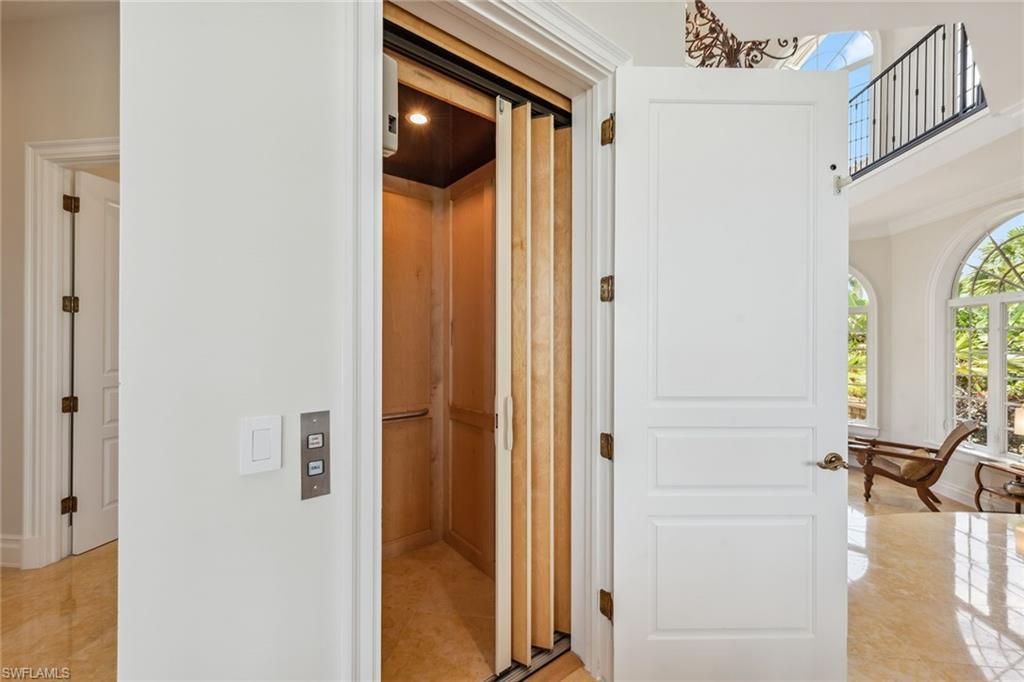 Elevator, Interior, Wooden Walls