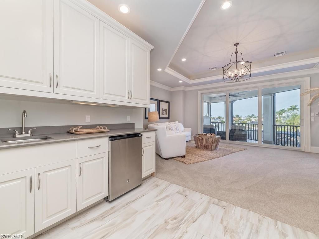 Chandelier, Interior, Kitchen, Recessed Lighting, Wood Texture Flooring