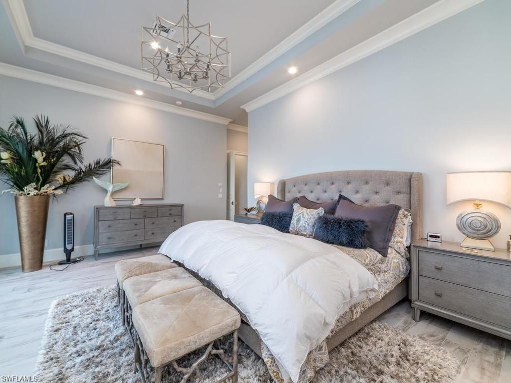 Bedroom, Interior, Pendant Lights, Recessed Lighting, Wood Texture Flooring