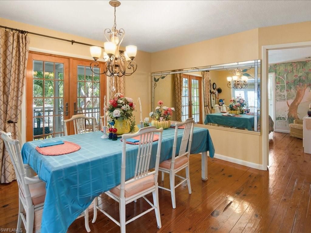 Chandelier, Dining room, Interior, Wood Texture Flooring