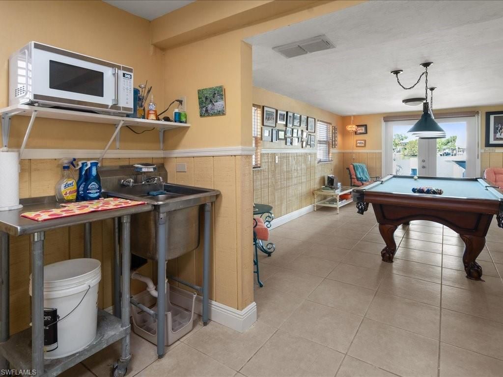 Billiard Table, Game Room, Interior, Pendant Lights