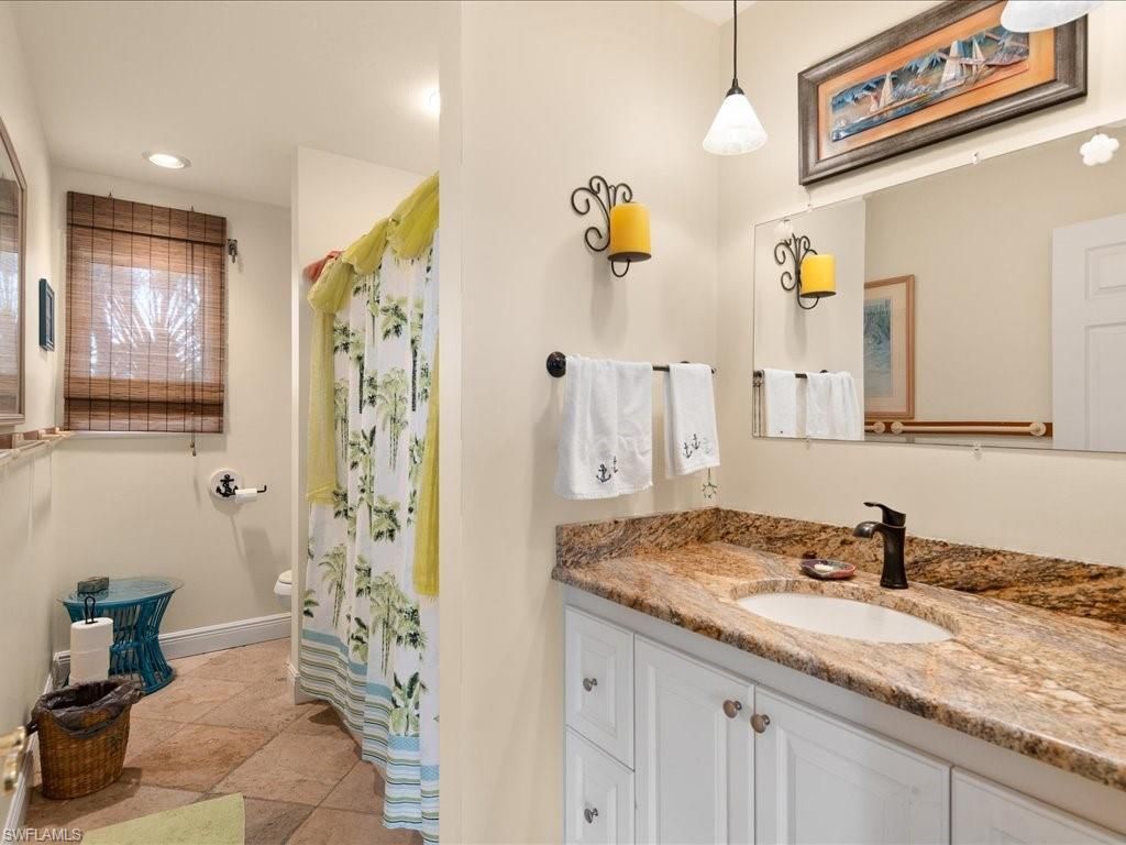 Bathroom, Interior, Pendant Lights, Recessed Lighting