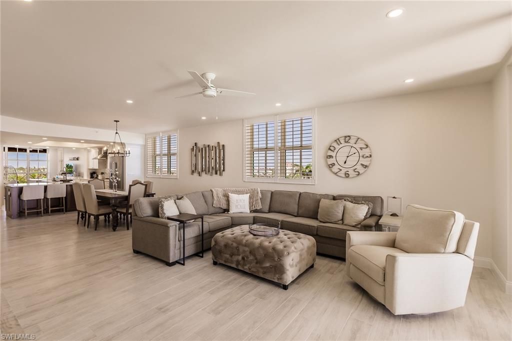 Chandelier, Dining room, Interior, Living room, Recessed Lighting, Wood Texture Flooring
