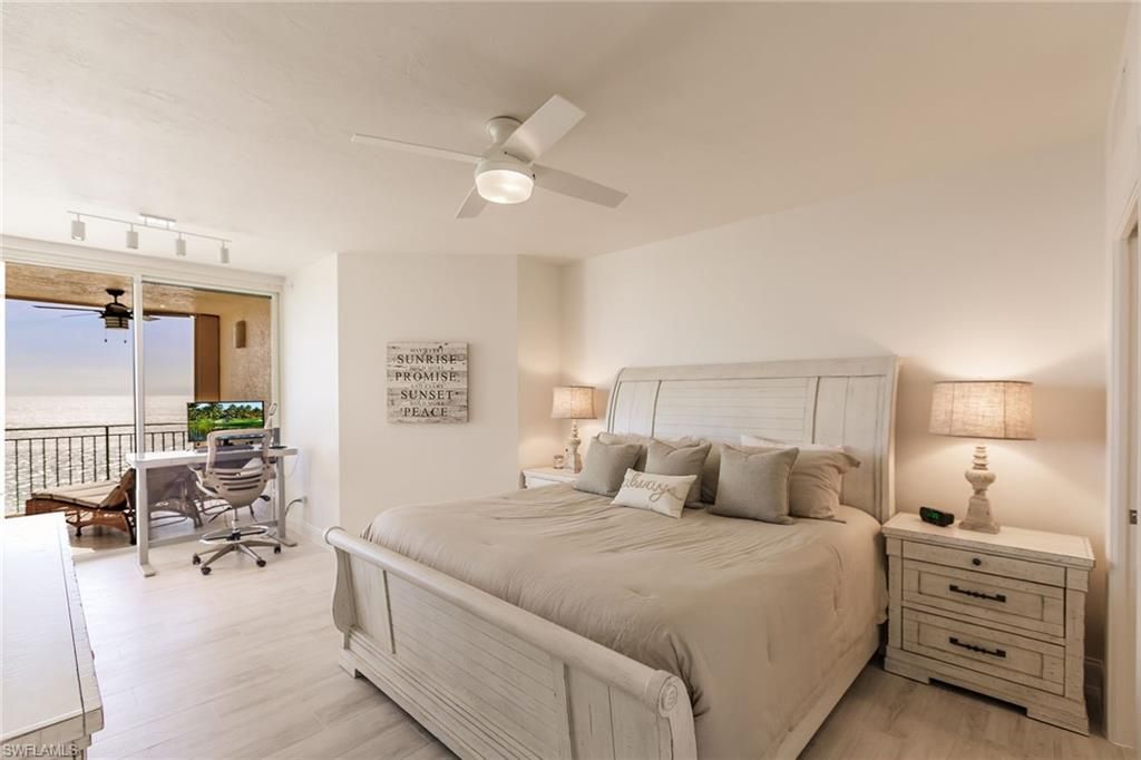 Bedroom, Home Office, Interior, Wood Texture Flooring