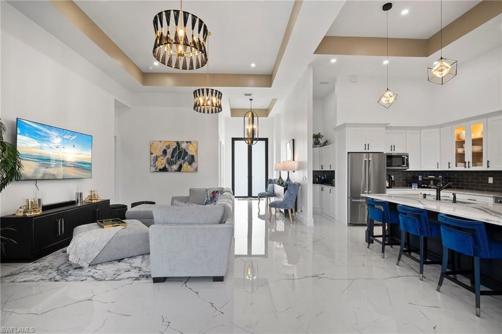 Interior, Kitchen, Living room, Marble, Pendant Lights, Recessed Lighting, Stainless Steel Appliances