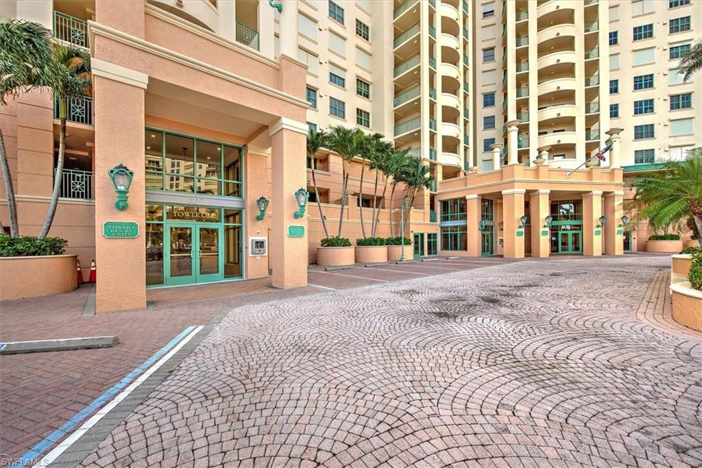 Exterior, Facade, Condo Building