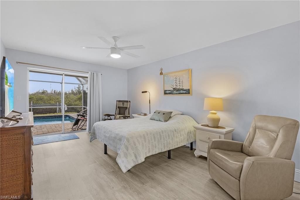 Bedroom, Interior, Pool, Wood Texture Flooring