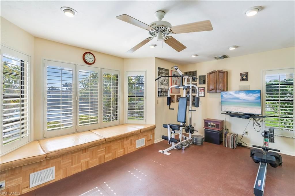 Fitness Equipment, Interior, Recessed Lighting