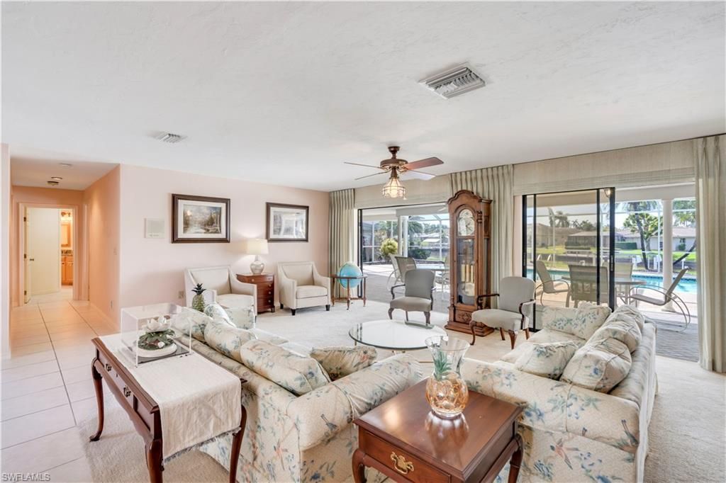 Interior, Living room