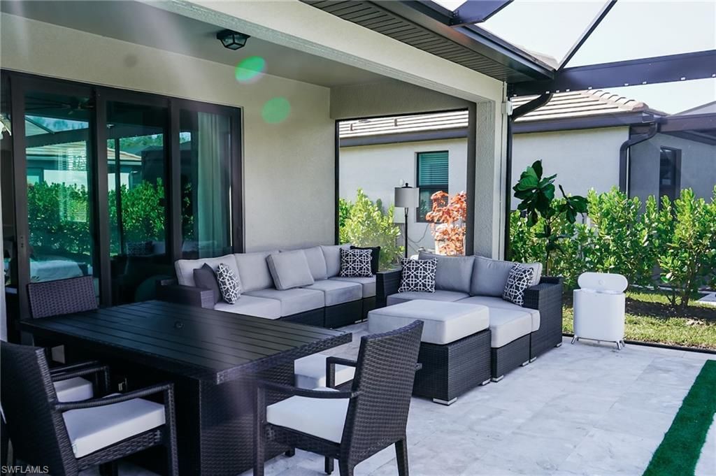 Exterior, Sun Room