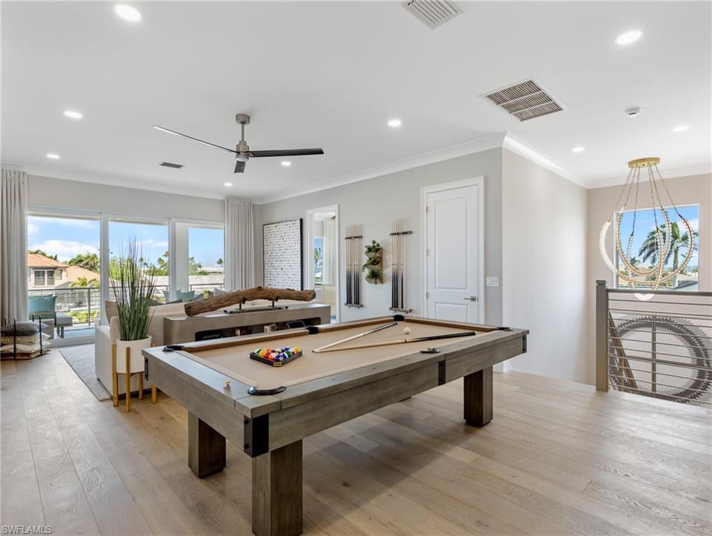 Billiard Table, Game Room, Interior, Living room, Recessed Lighting, Wood Texture Flooring