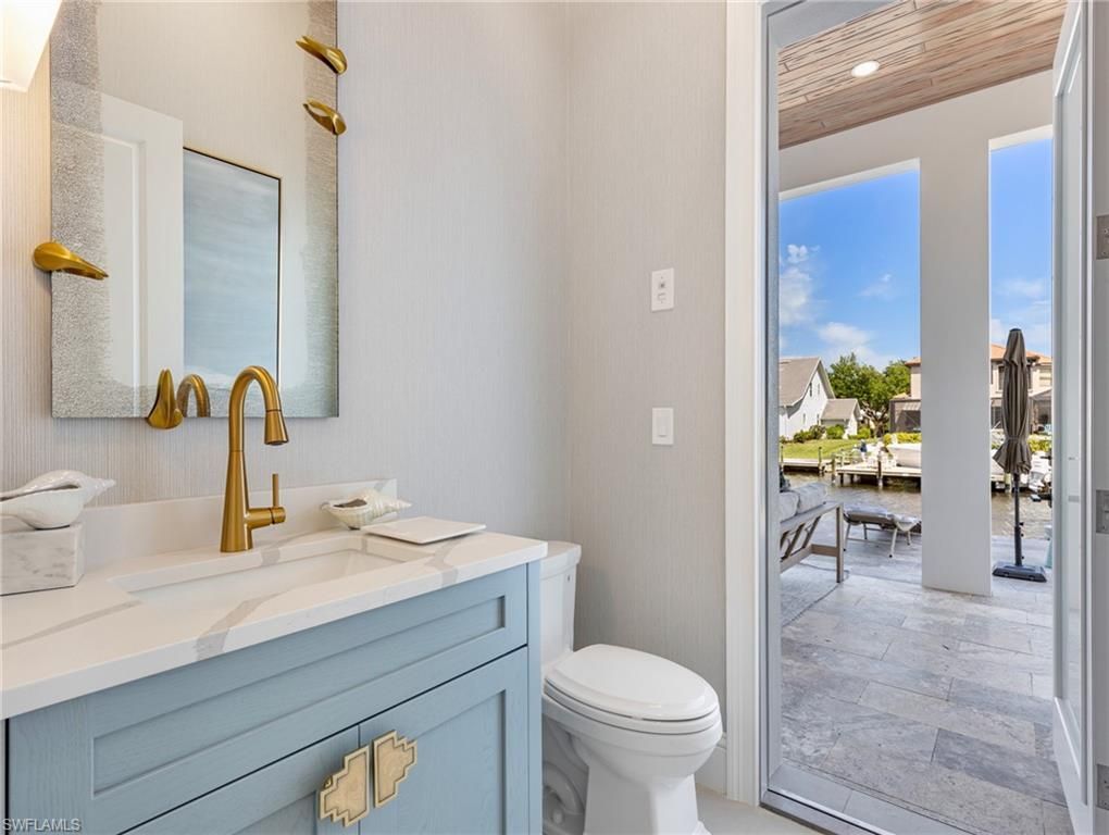 Bathroom, Interior, Recessed Lighting