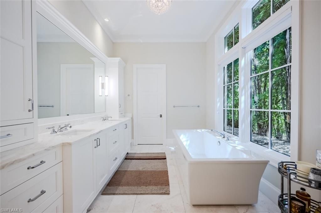 Bathroom, Dual Sink Vanities, Free Standing Baths, Interior, Recessed Lighting