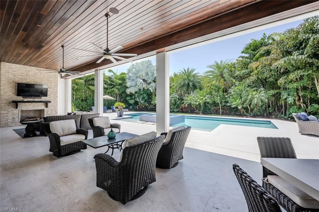 Exterior, Fireplace, Pool