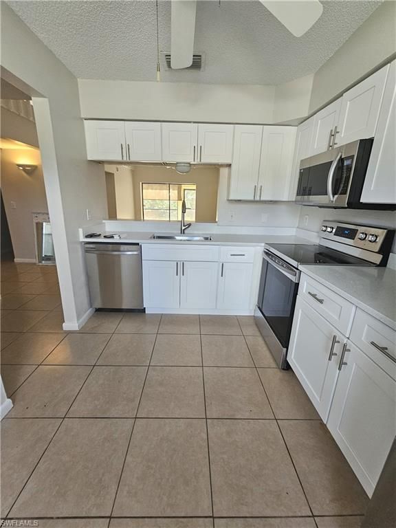 Interior, Kitchen, Stainless Steel Appliances