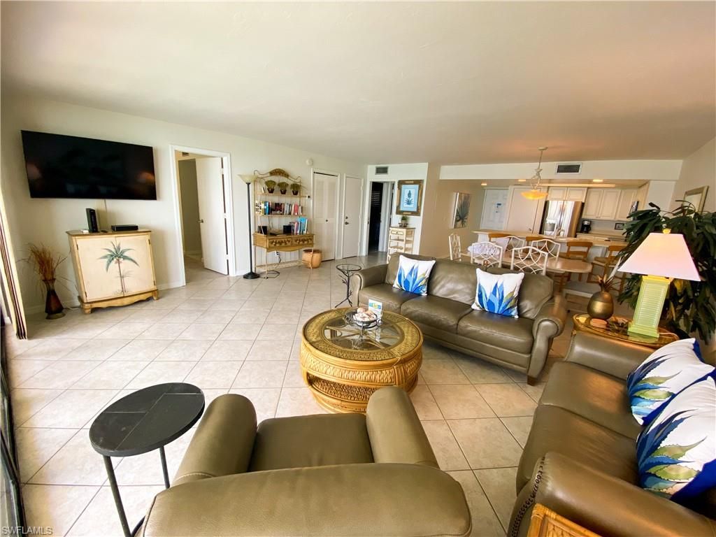 Dining room, Interior, Kitchen, Living room, Pendant Lights