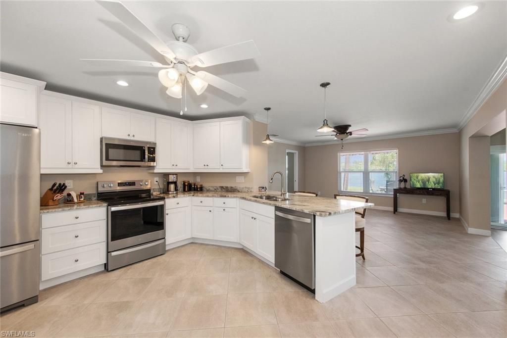 Interior, Kitchen, Pendant Lights, Recessed Lighting, Stainless Steel Appliances