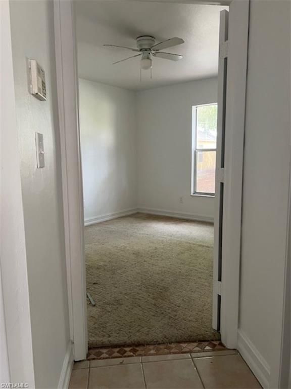 Empty room, Interior