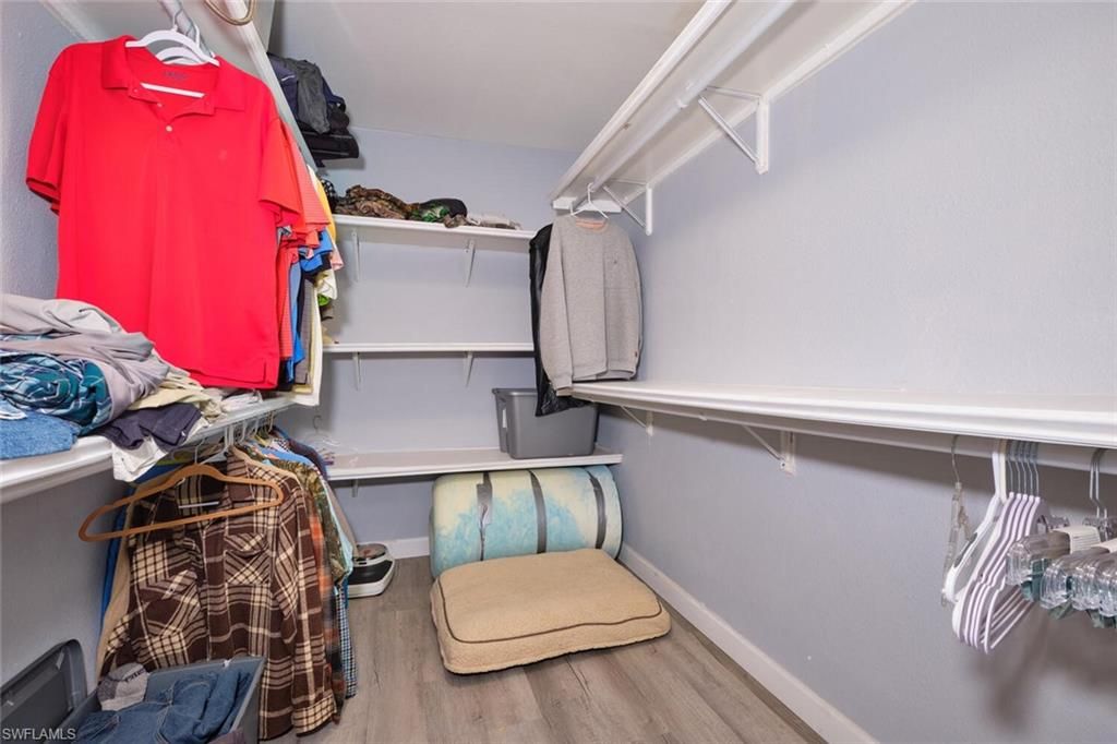 Interior, Walk-in Closets, Wood Texture Flooring