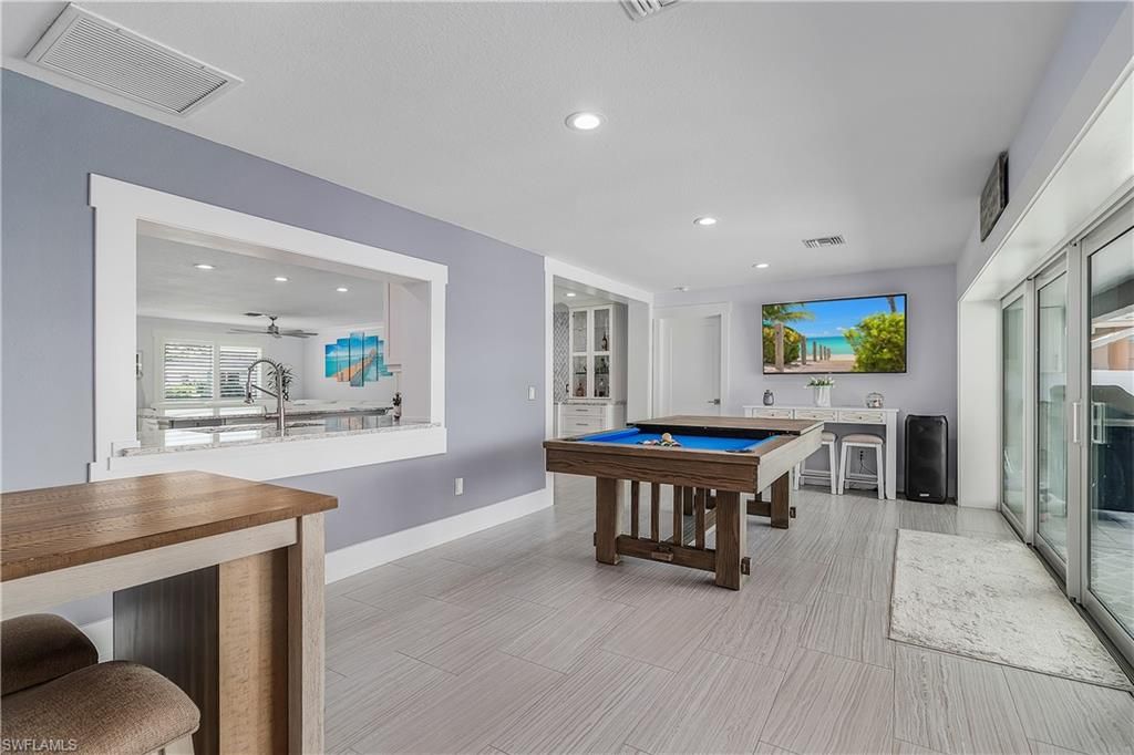 Billiard Table, Game Room, Interior, Recessed Lighting