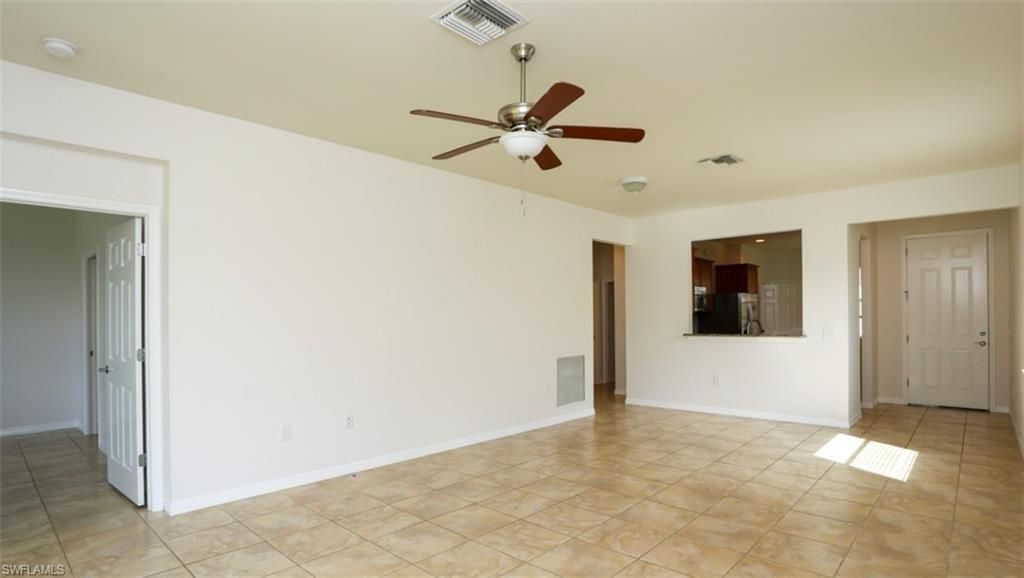 Empty room, Interior, Recessed Lighting