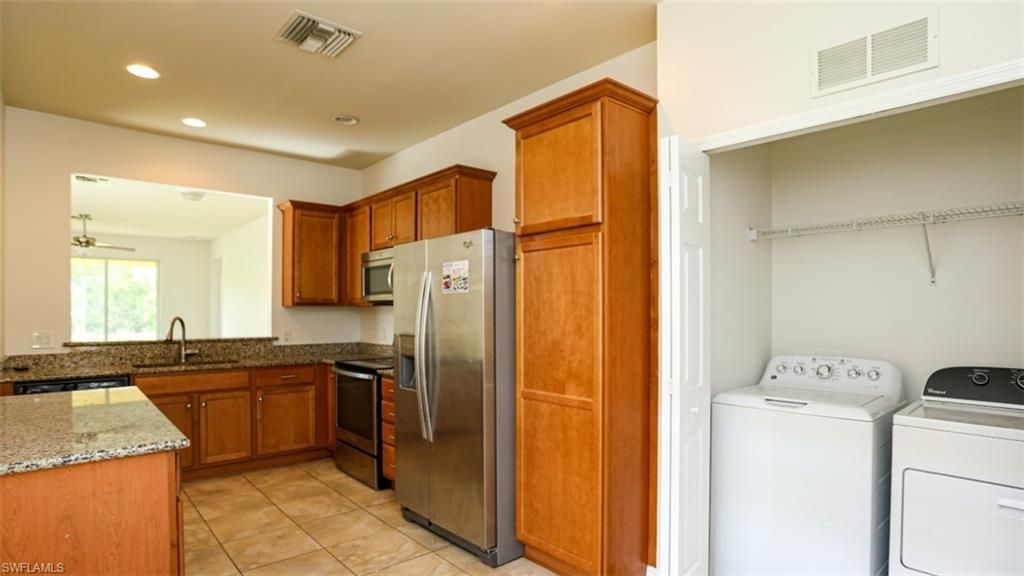 Interior, Kitchen, Recessed Lighting, Washer