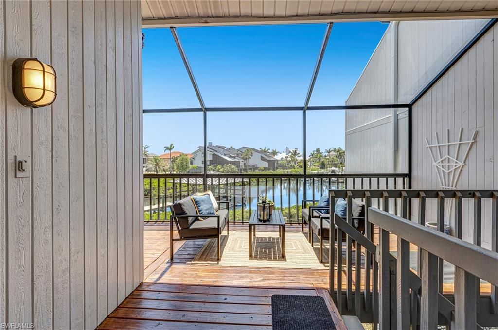 Glass Ceilings, Interior, Sun Room, Water, Wood Texture Flooring