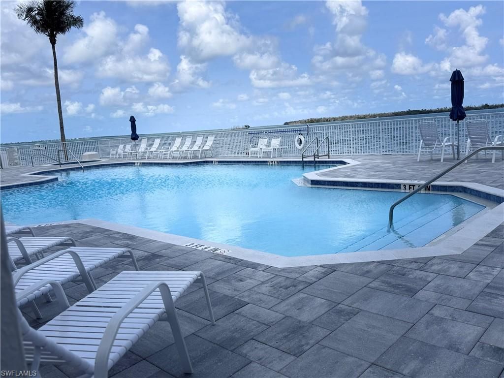 Exterior, Pool, Water