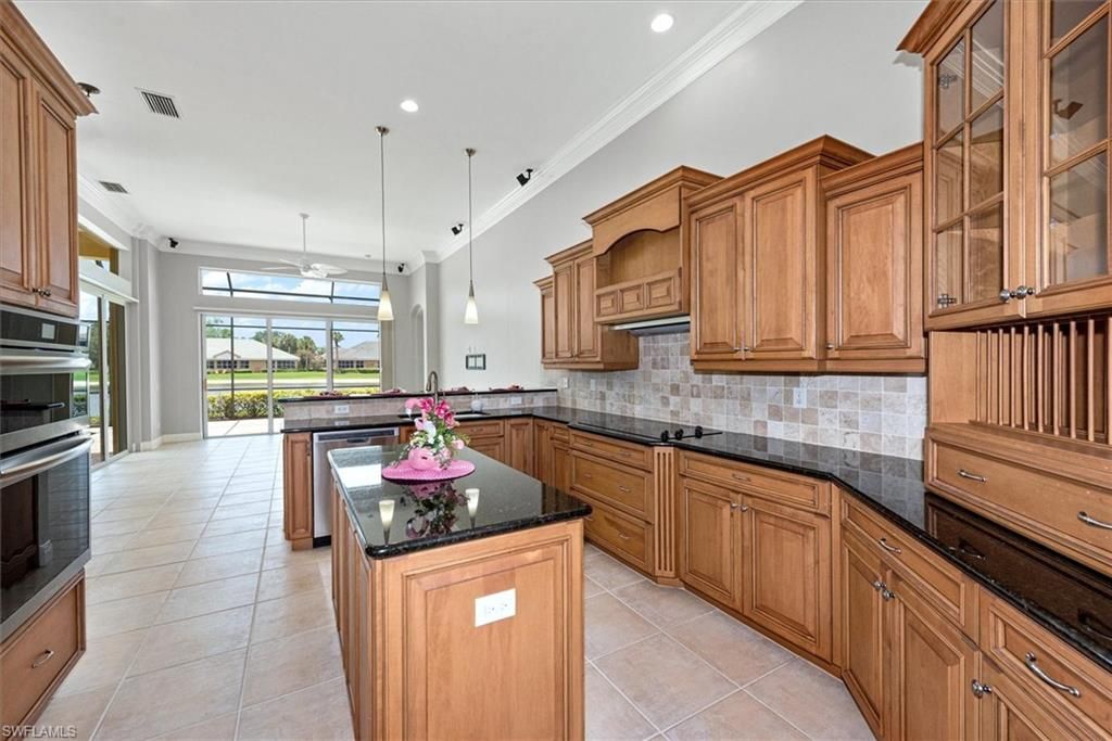 Interior, Kitchen, Pendant Lights, Recessed Lighting