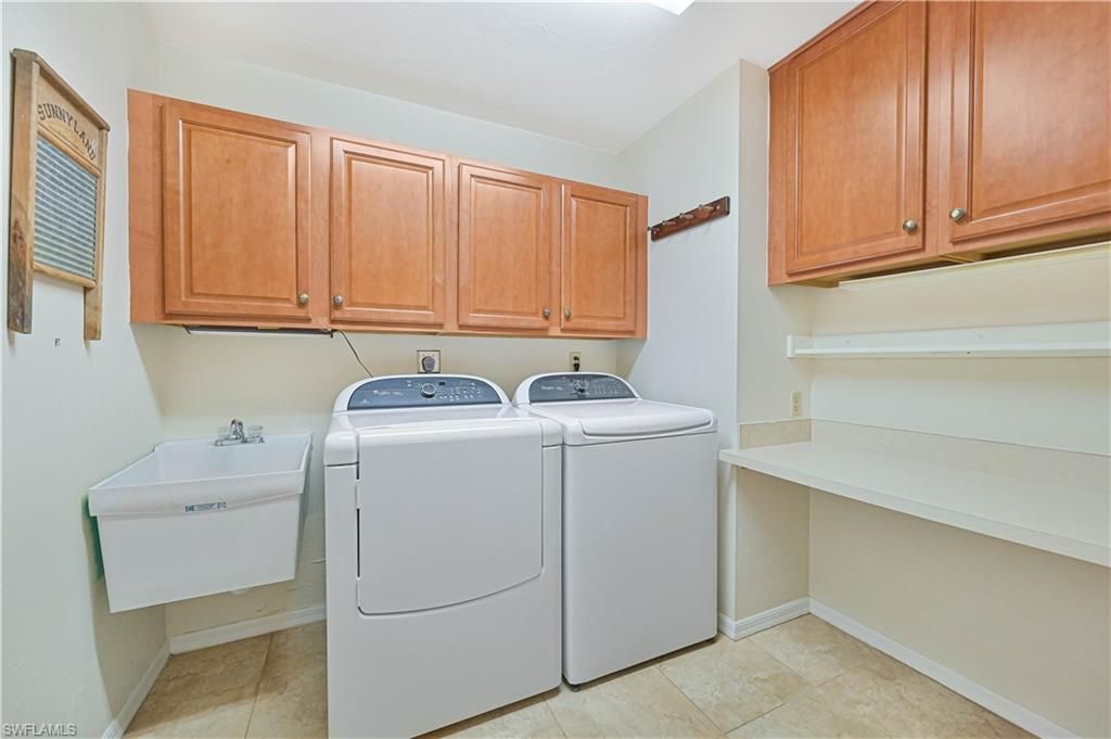 Interior, Washer