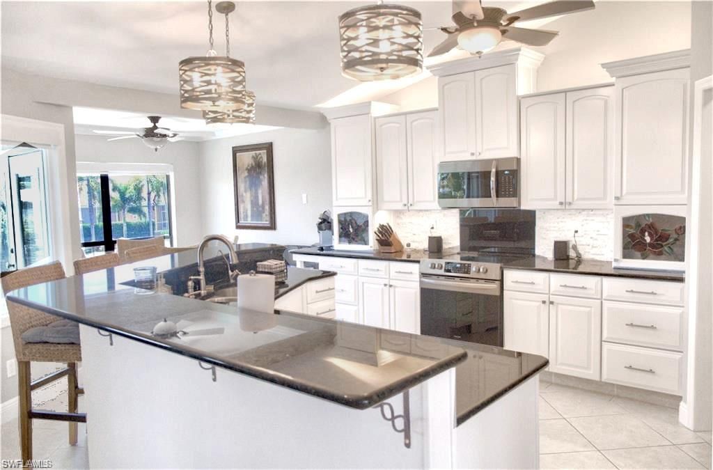 Interior, Kitchen, Pendant Lights, Stainless Steel Appliances