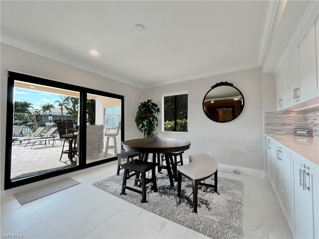 Dining room, Interior, Marble, Recessed Lighting