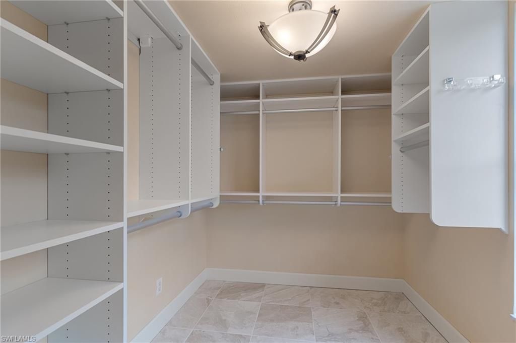 Interior, Walk-in Closets