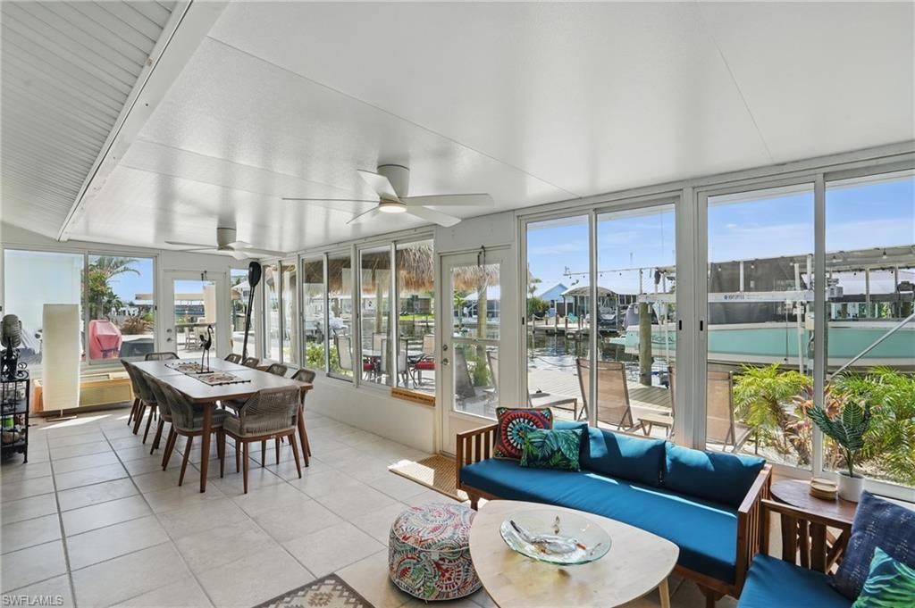 Dining room, Interior, Living room, Sun Room, Water